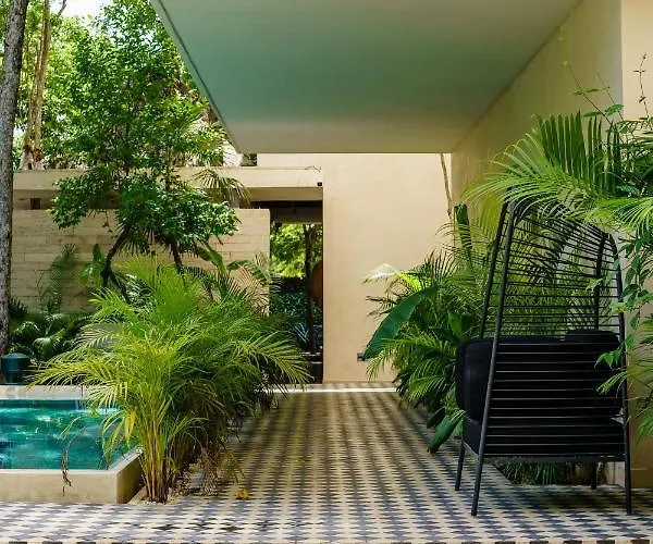 204 Hidden Gem In The Heart Of W/ Huge Private Terrace And Pool For 6 Pax *