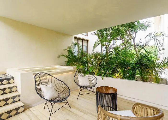 204 Hidden Gem In The Heart Of W/ Huge Private Terrace And Pool For 6 Pax Apartment *